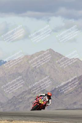 media/Nov-16-2025-Race Pace (Sun) [[8c5fa54630]]/Verified Riders/5-Turn 9 (1135am)/